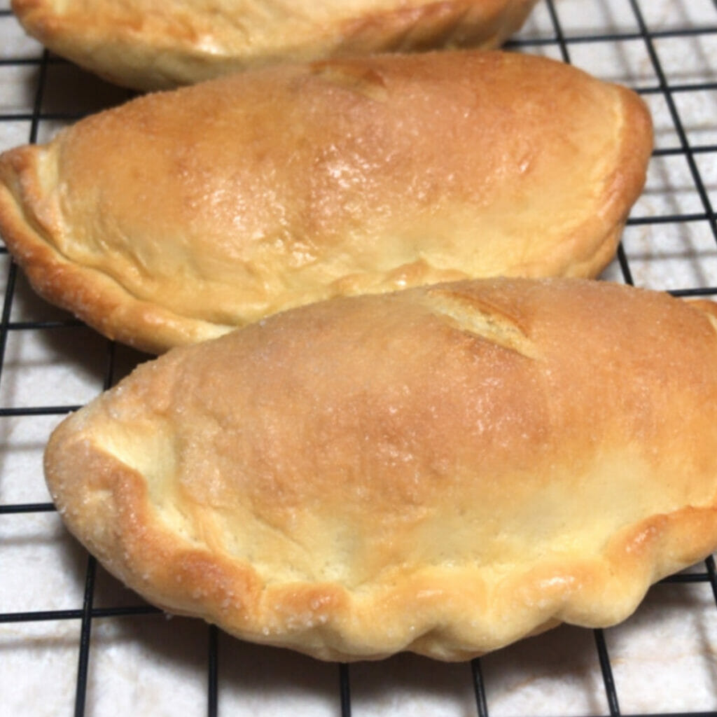 Empanadas de Pan de Chiverre