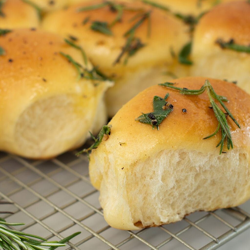 Pan de Mantequilla con Hierbas